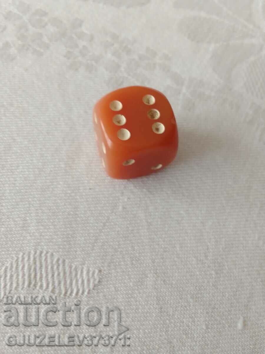 Delivery of Old bakelite game dice 5 grams, 2 cm Delivery of Old bakelite game dice 5 grams, 2 cm