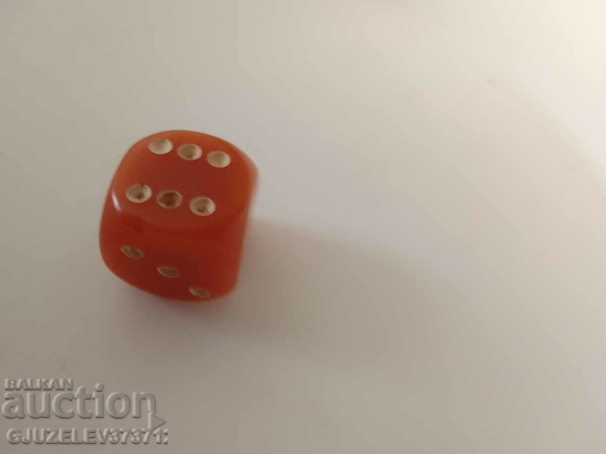 Old bakelite game dice 5 grams, 2 cm - 6 Old bakelite game dice 5 grams, 2 cm - 6