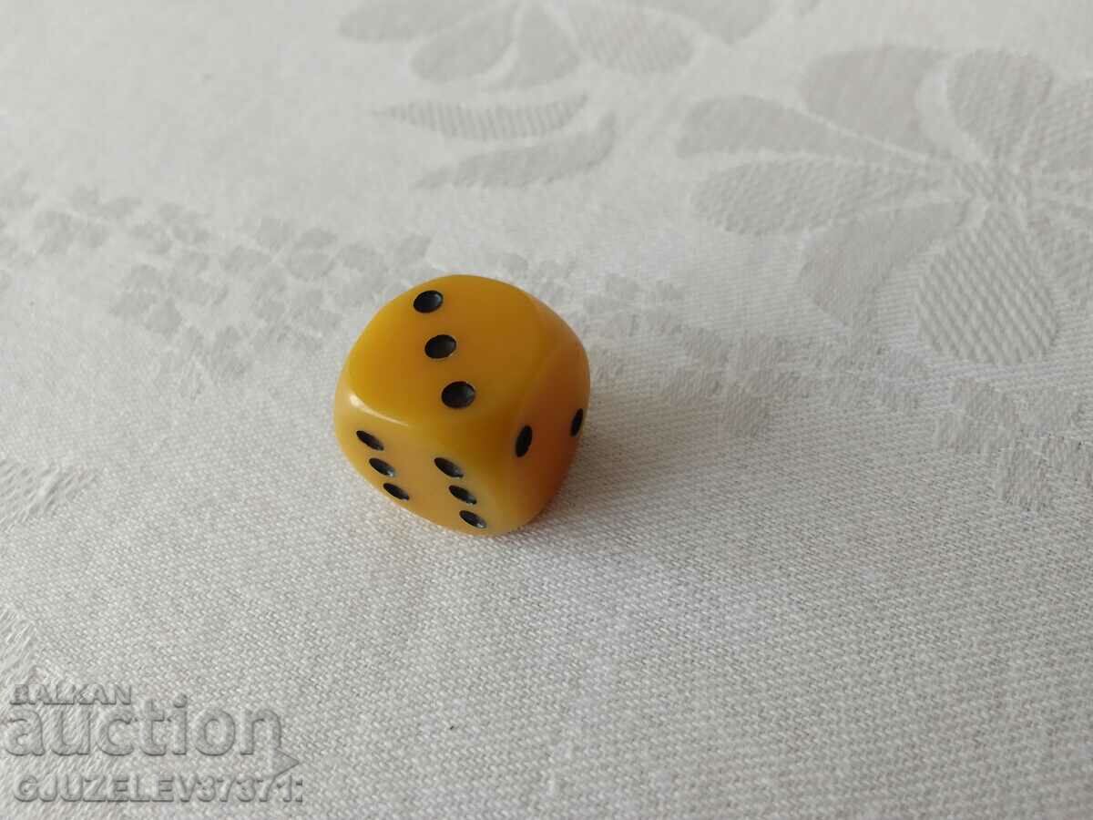 Παλιό κυνήγι βακελίτη 5 γραμμάρια, 2 cm με τιμή 28.00 BGN | € 14.32