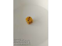 Old bakelite game dice 5 grams, 2 cm