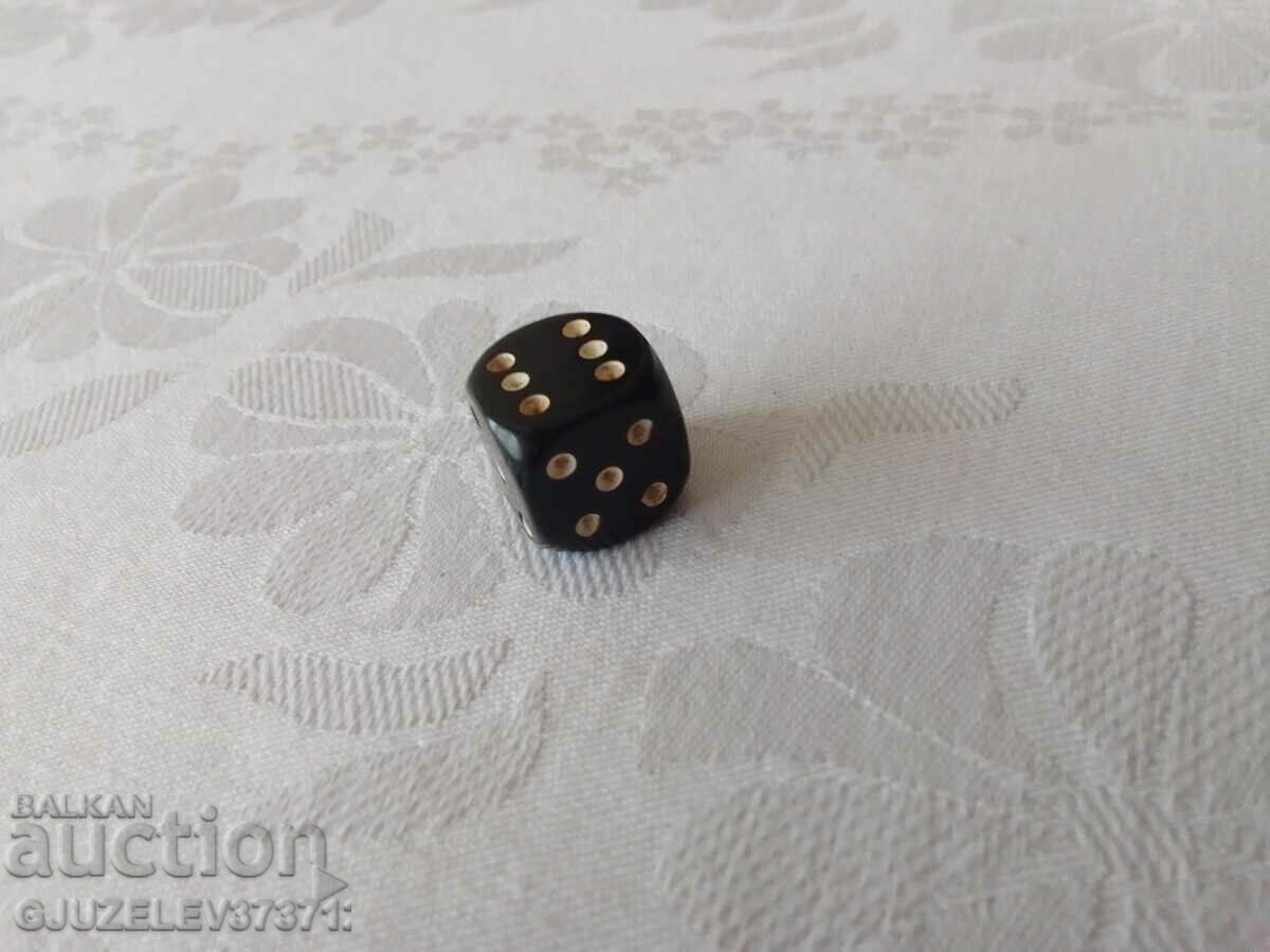 Auction Old bakelite game dice 5 grams -2 cm Auction Old bakelite game dice 5 grams -2 cm