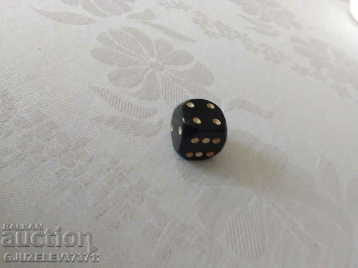 Delivery of Old bakelite game dice 5 grams -2 cm Delivery of Old bakelite game dice 5 grams -2 cm