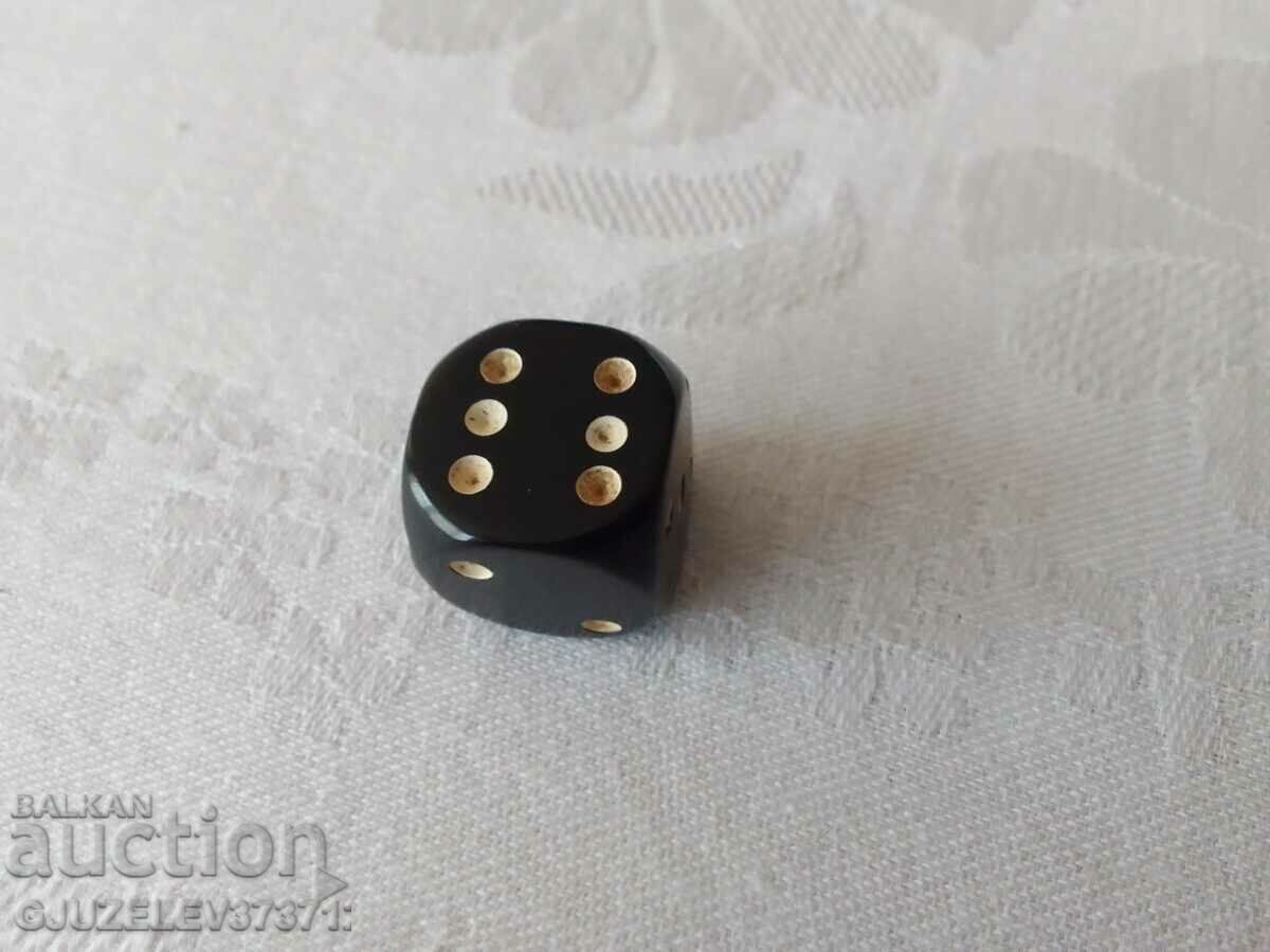 Old bakelite game dice 5 grams -2 cm - 6 Old bakelite game dice 5 grams -2 cm - 6