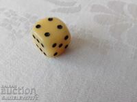 Old bakelite game dice 5 grams -2 cm