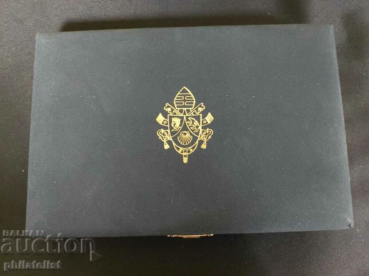 Vatican PROOF 2007 - complete set with price 360.00 BGN | € 184.07 Vatican PROOF 2007 - complete set with price 360.00 BGN | € 184.07