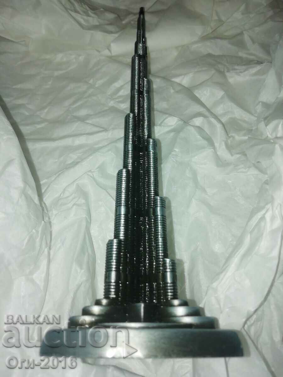 Delivery of BURJ KHALIFA collectible figure Delivery of BURJ KHALIFA collectible figure