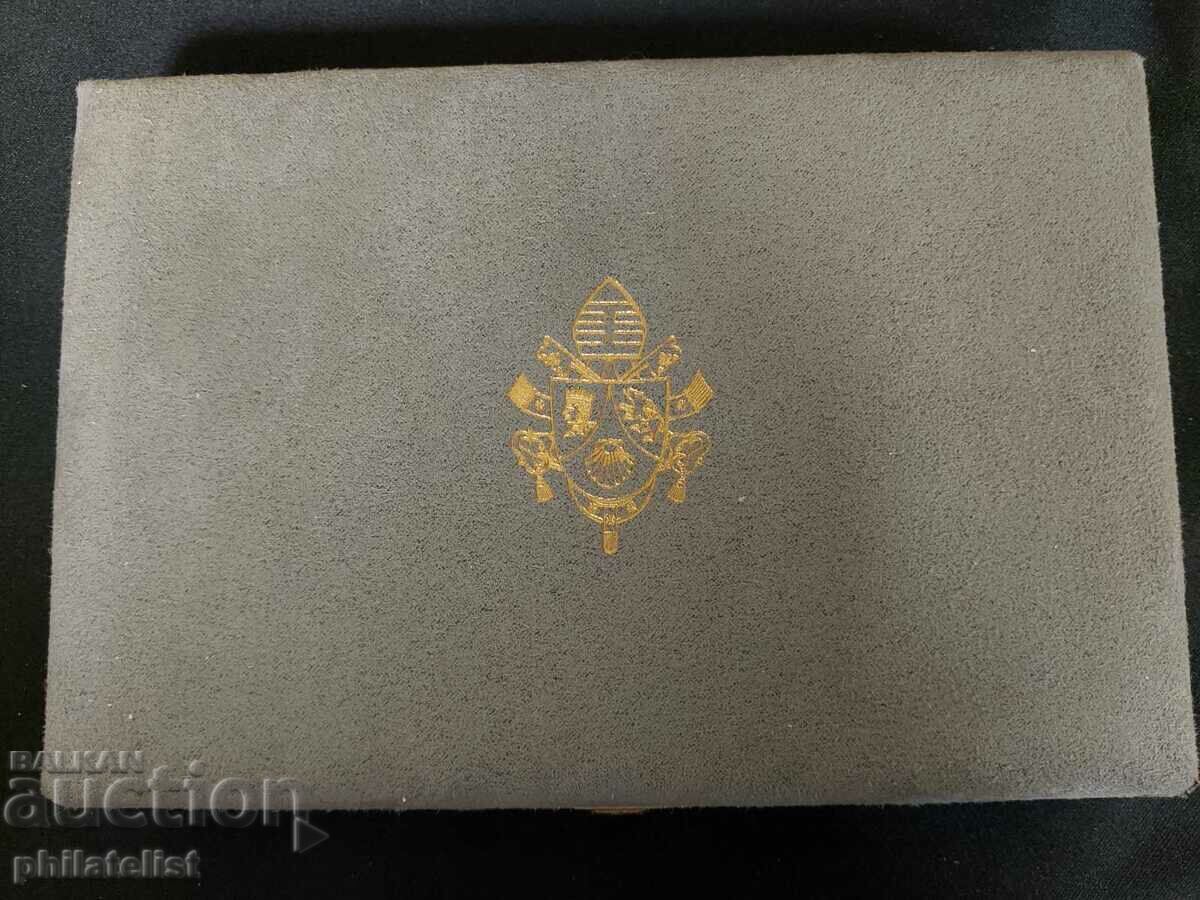 Vatican PROOF 2006 - πλήρες σετ με τιμή € 199.00 | 389.21 BGN