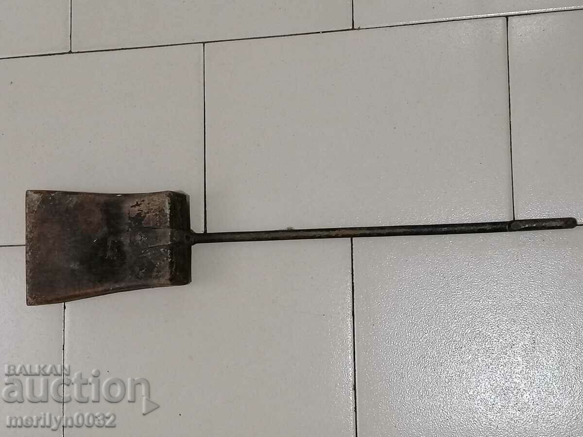 Lopata veche de carbune, cazma, fier forjat - 5 Lopata veche de carbune, cazma, fier forjat - 5