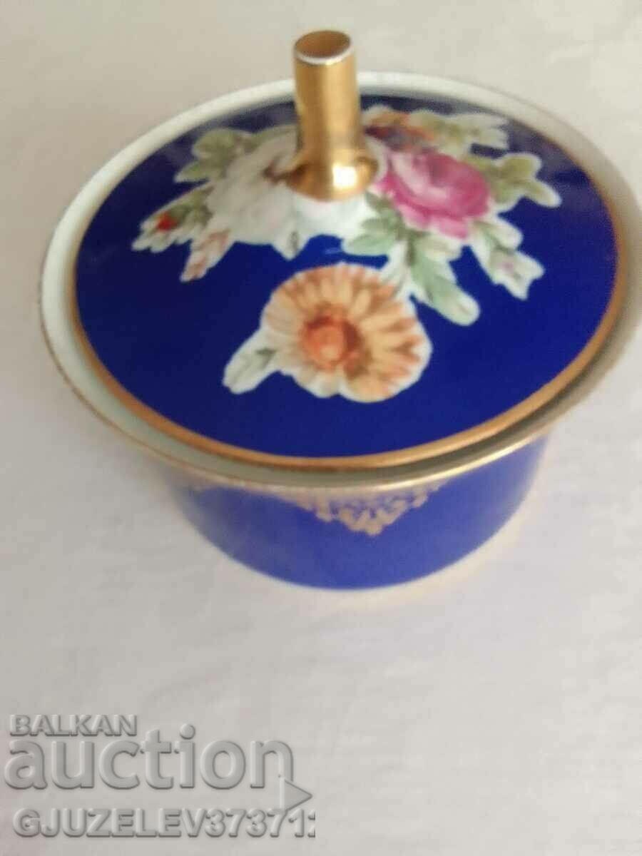 Delivery of Old Rosenthal porcelain sugar bowl Delivery of Old Rosenthal porcelain sugar bowl