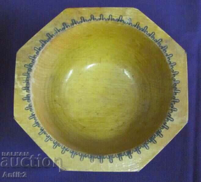 Auction Vintich Wooden Bowl Hand Painted Auction Vintich Wooden Bowl Hand Painted