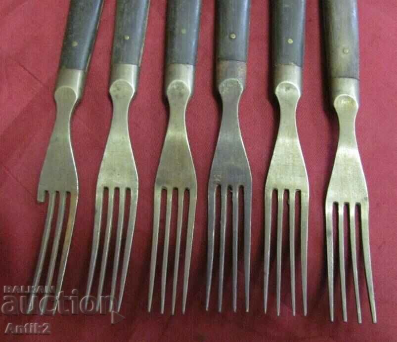 Auction 30 Old Forks 6 pcs. Auction 30 Old Forks 6 pcs.