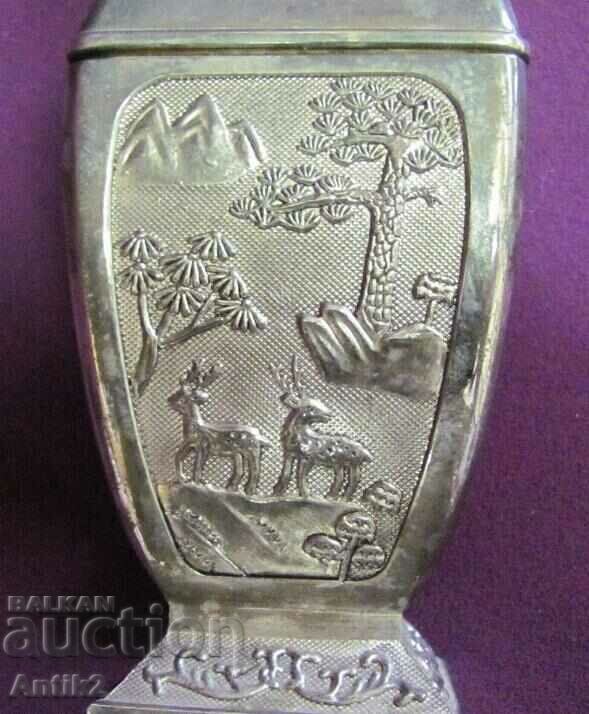 Livrarea Vasă metalică antică