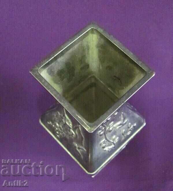 Vasă metalică antică - 6