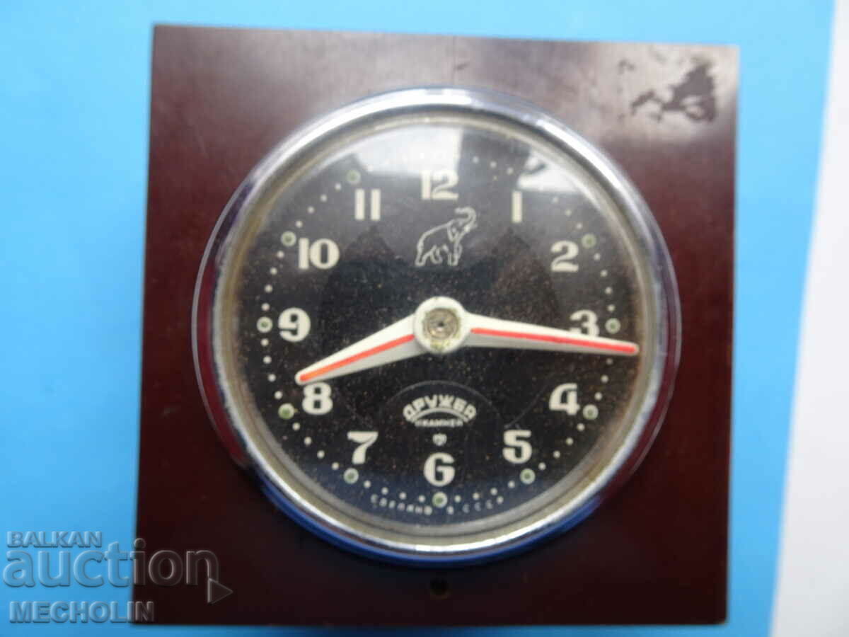 COLLECTIBLE RUSSIAN ELECTRO-MECHANICAL BAKELITE SOCIETY - 7 COLLECTIBLE RUSSIAN ELECTRO-MECHANICAL BAKELITE SOCIETY - 7