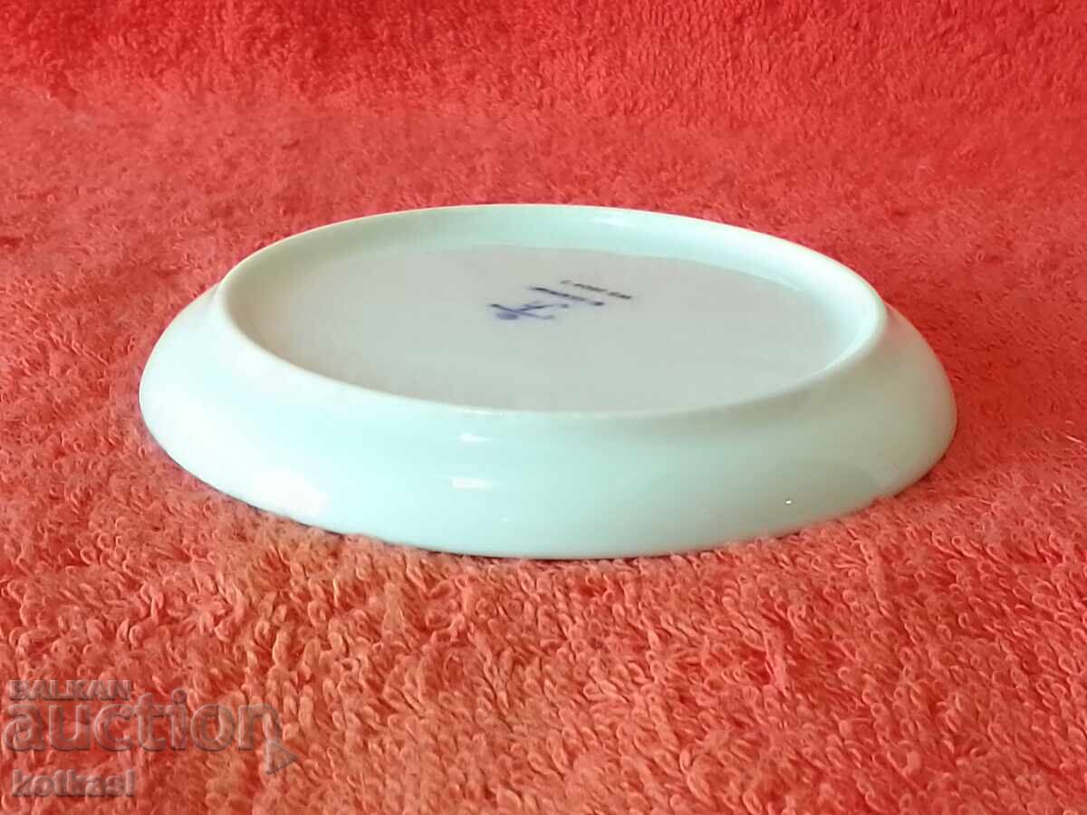 Old small porcelain plate Furstenberg F Germany - 5 Old small porcelain plate Furstenberg F Germany - 5