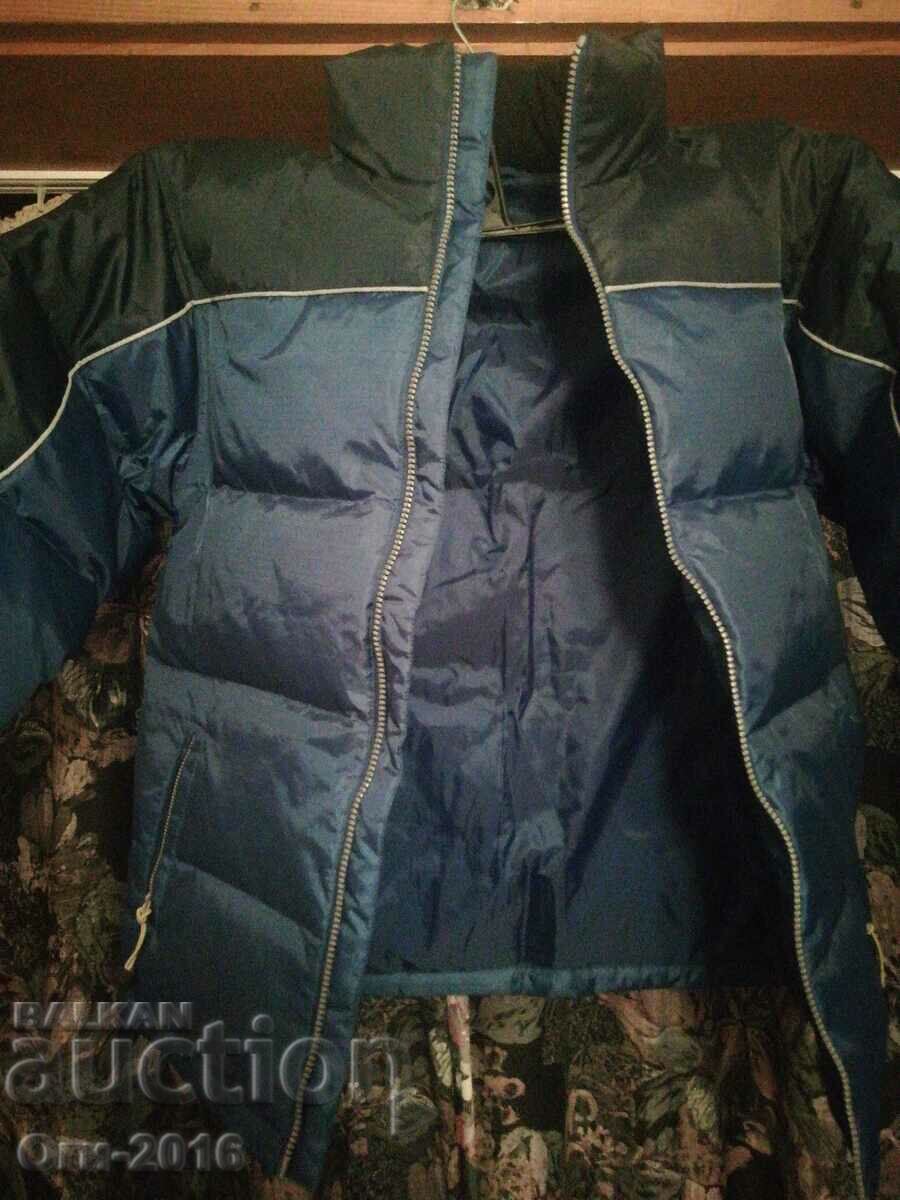 JACĂ Copii - Tineret cu preț 25.00 BGN | € 12.78