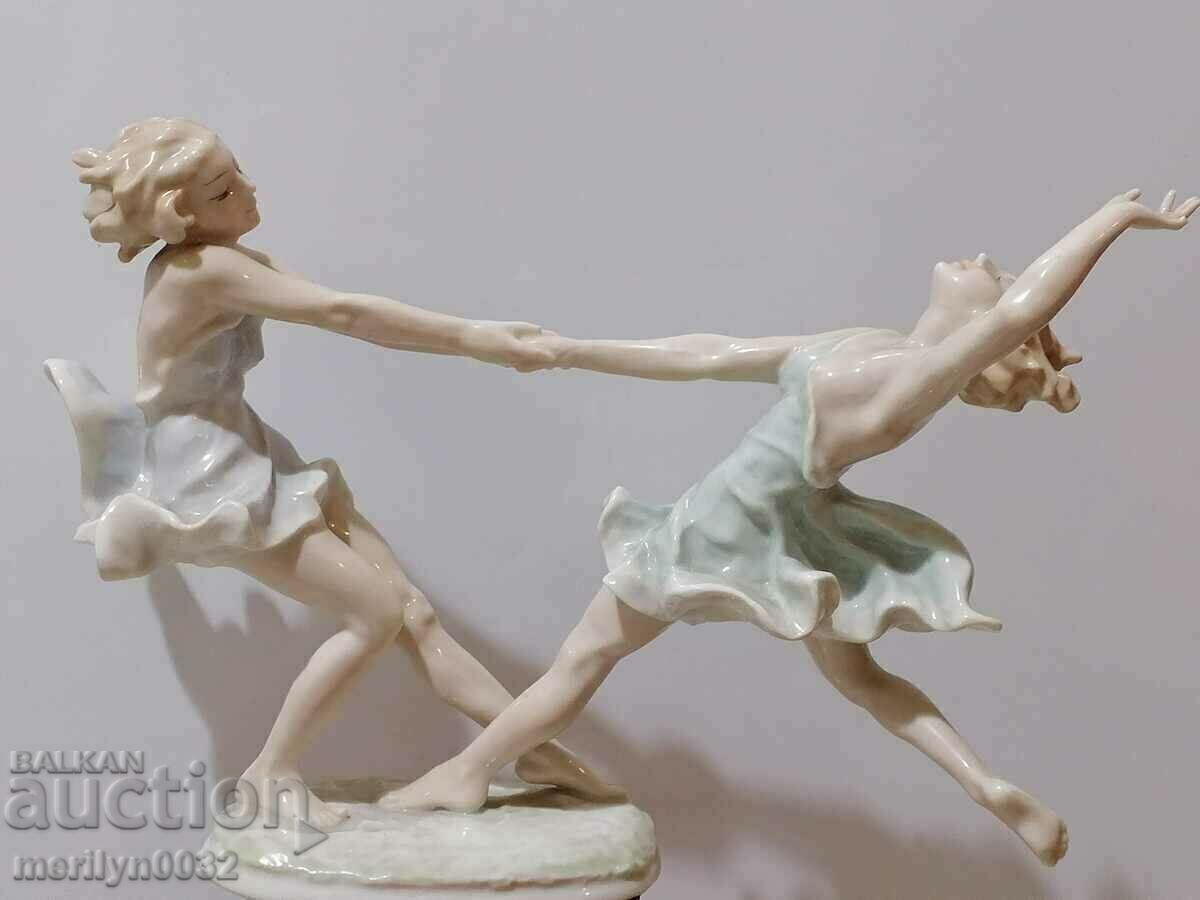 Немски порцелан балерини Germany фигури фигура с цена 489.00 лв. | € 250.02 Немски порцелан балерини Germany фигури фигура с цена 489.00 лв. | € 250.02