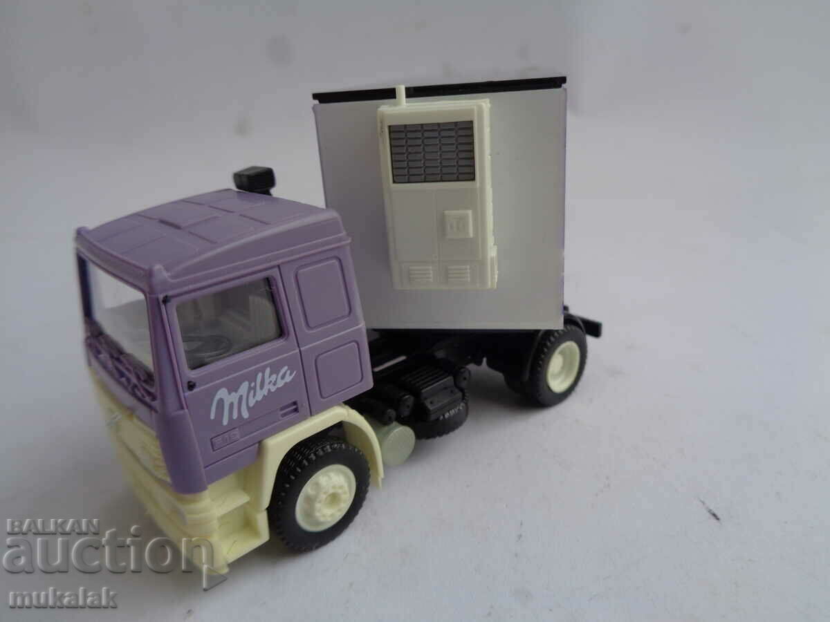 Delivery of ALBEDO 1:87 H0 VOLVO TIR TIR TOY TROLLEY MODEL TRUCK Delivery of ALBEDO 1:87 H0 VOLVO TIR TIR TOY TROLLEY MODEL TRUCK