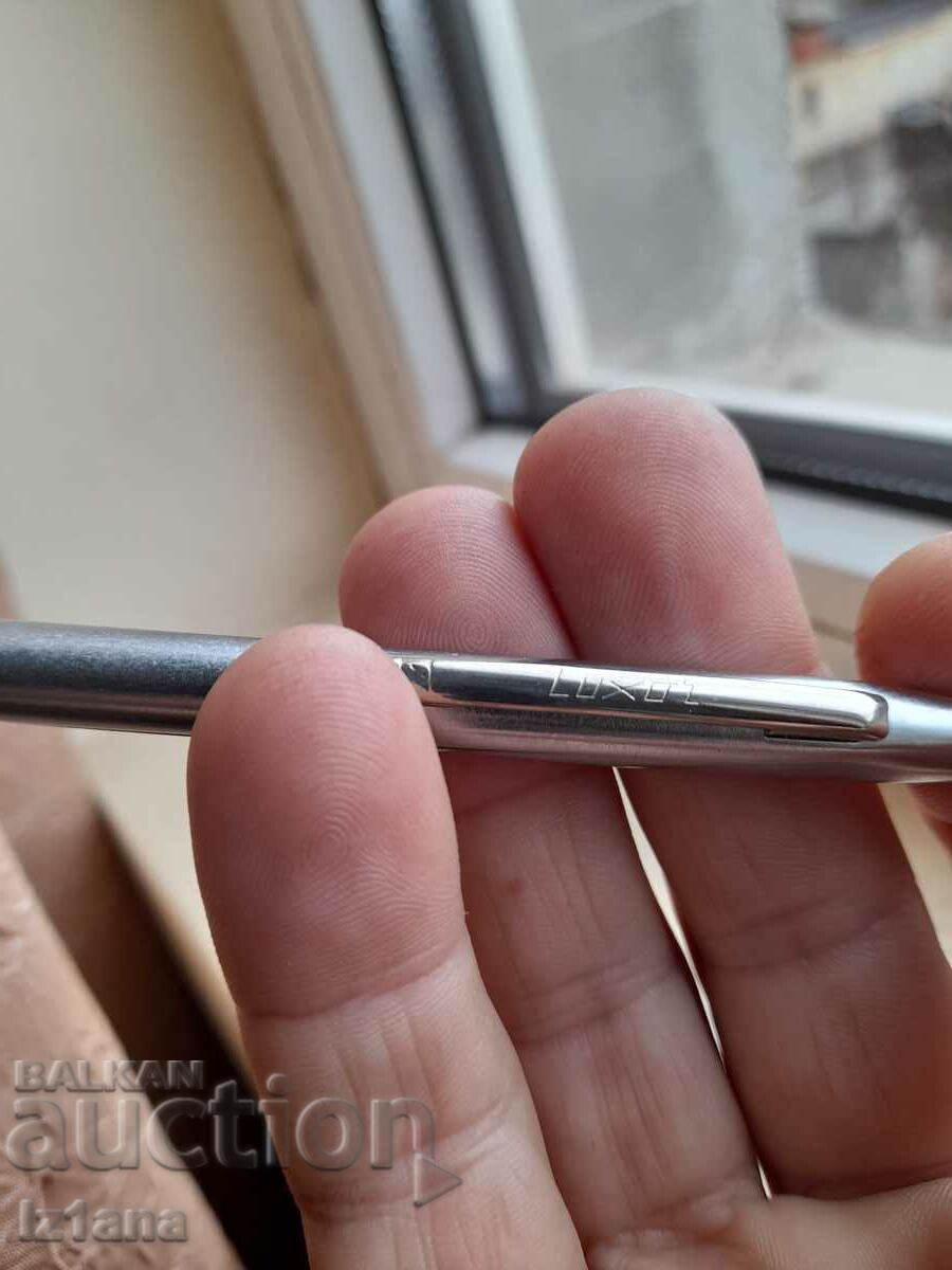 Delivery of Old pen, chemical, ballpoint pen