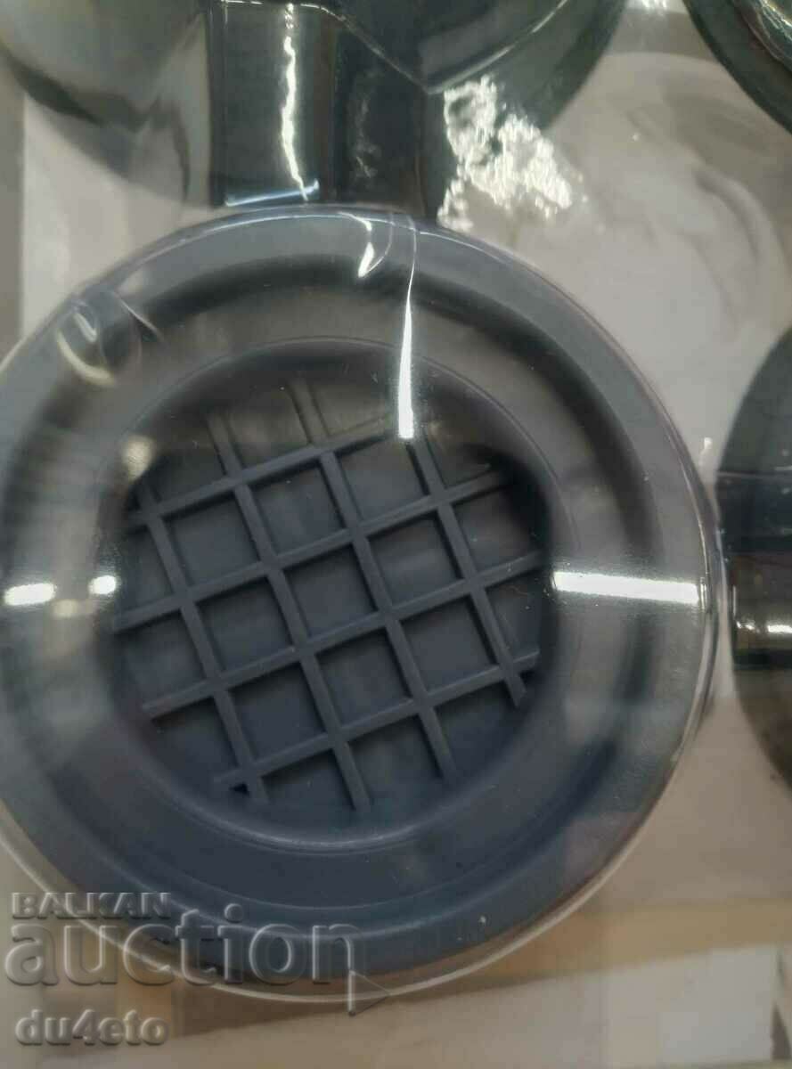 Tampoane anti-vibrații anti-alunecare, apărătoare pentru picioare cu preț 13.00 BGN | € 6.65