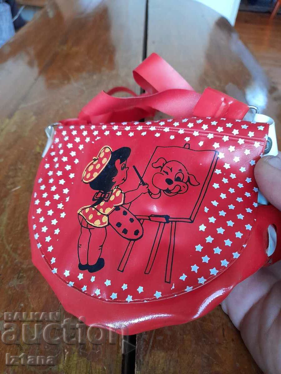 An old children's bag with price 11.00 BGN | € 5.62 An old children's bag with price 11.00 BGN | € 5.62