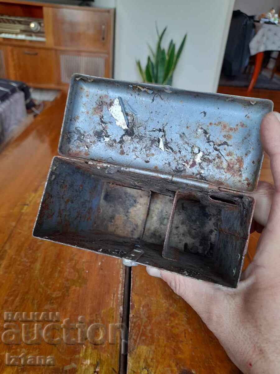 Old battery box - 7 Old battery box - 7