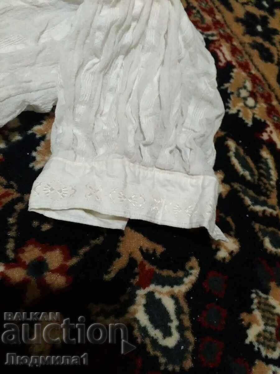Delivery of AUTHENTIC OLD MEN'S SHIRT
