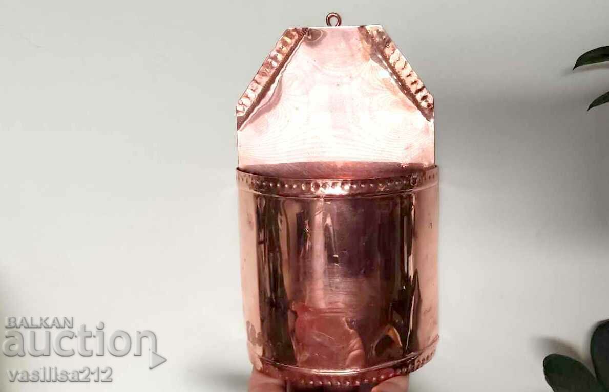 Copper wall planter with price 10.00 BGN | € 5.11 Copper wall planter with price 10.00 BGN | € 5.11