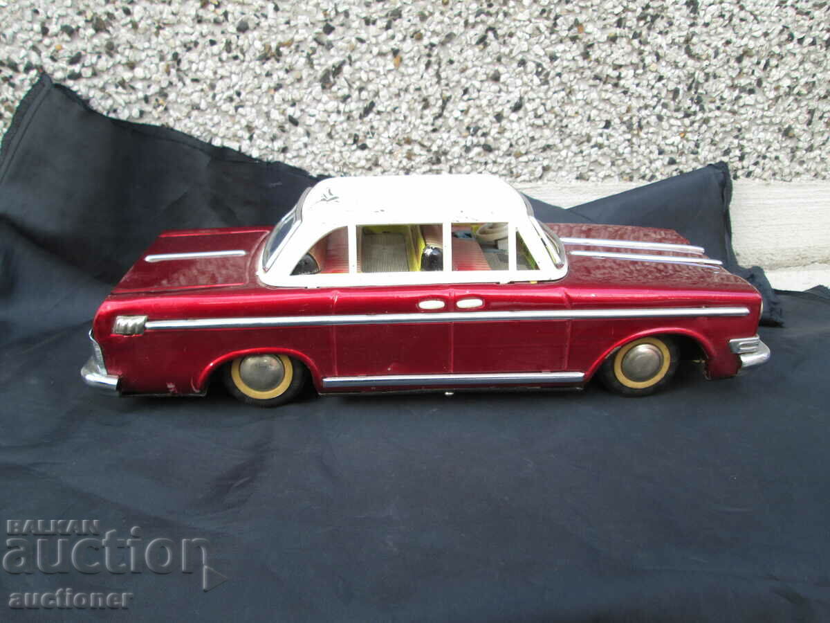 VINTAGE OLD RARE CHINESE TIN TOY CAR - 5 VINTAGE OLD RARE CHINESE TIN TOY CAR - 5