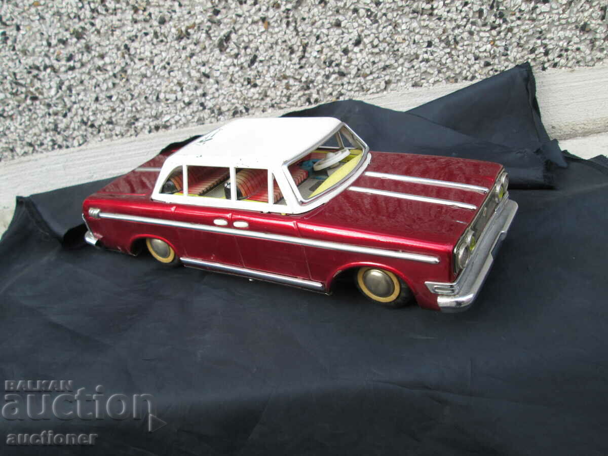 VINTAGE OLD RARE CHINESE TIN TOY CAR - 7 VINTAGE OLD RARE CHINESE TIN TOY CAR - 7