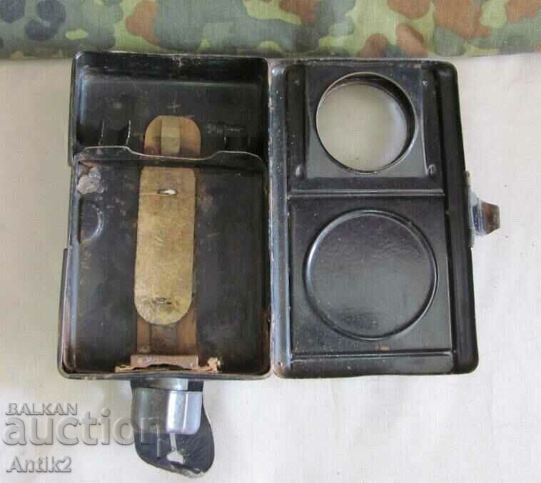 WWII Military Signal Flashlight DAIMON - 5 WWII Military Signal Flashlight DAIMON - 5