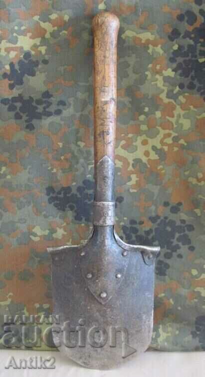 Auction First World War 1915 Soldier Shovel Austria Auction First World War 1915 Soldier Shovel Austria
