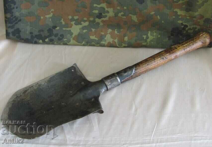 First World War 1915 Soldier Shovel Austria - 5 First World War 1915 Soldier Shovel Austria - 5