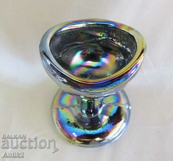 Auction  19th Century Glass Cup for Eye Baths, Washes