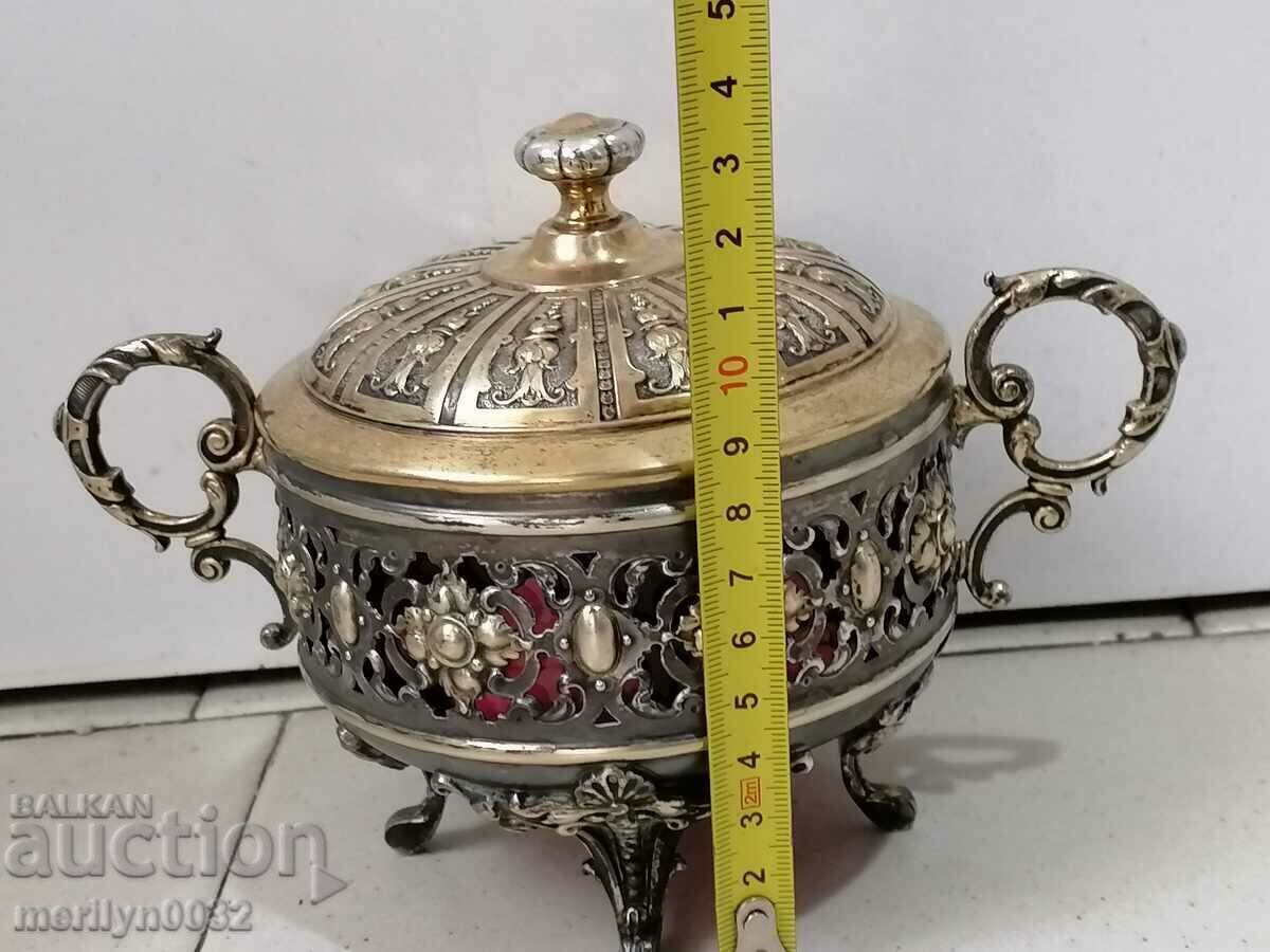 Bomboniera din sticla Art Deco si metal aurit cu preț 399.00 BGN | € 204.01