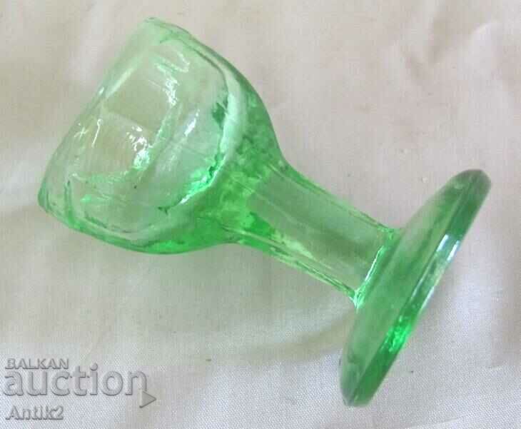 Delivery of 19th Century Glass Cup for Eye Baths, Washes Delivery of 19th Century Glass Cup for Eye Baths, Washes