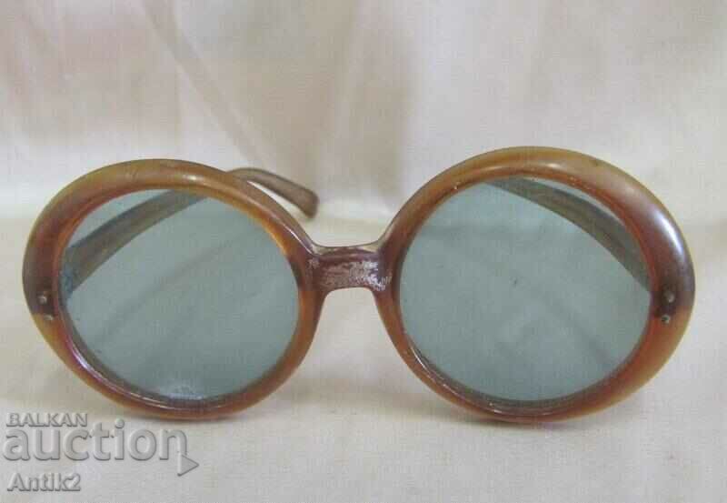 50 Sunglasses with price 40.00 BGN | € 20.45 50 Sunglasses with price 40.00 BGN | € 20.45