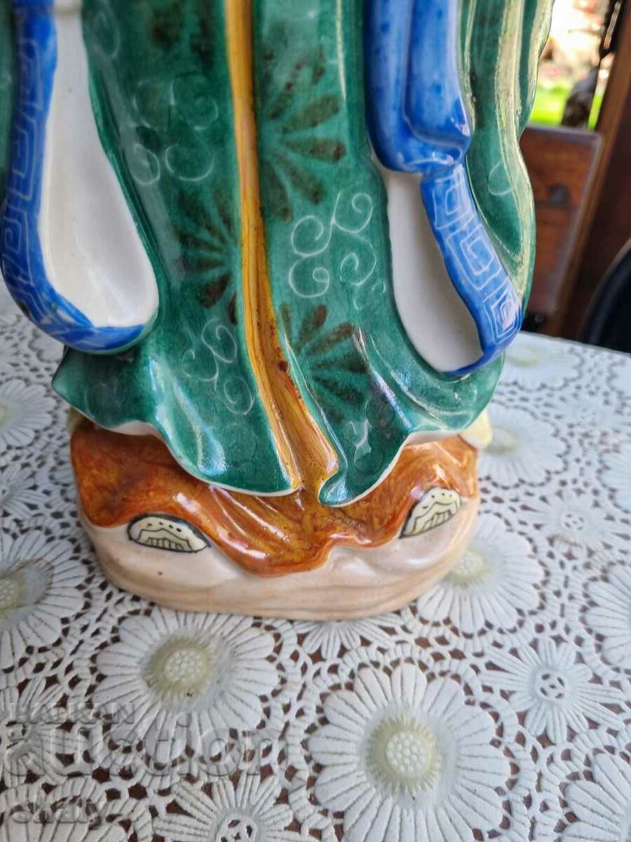 Delivery of Old porcelain figure. Japanese Sculpture. Delivery of Old porcelain figure. Japanese Sculpture.