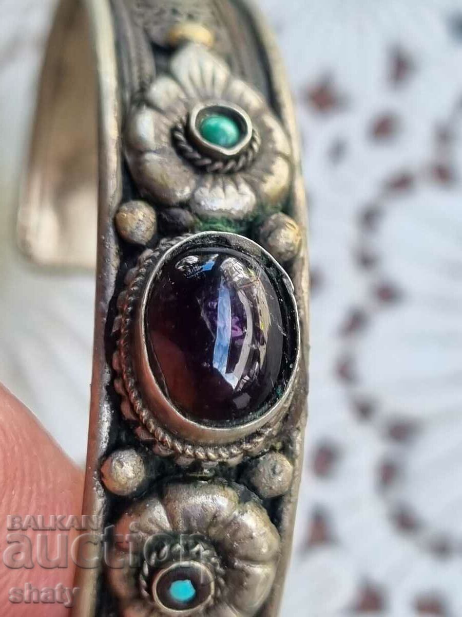 Delivery of Old bracelet. Jewelry Delivery of Old bracelet. Jewelry