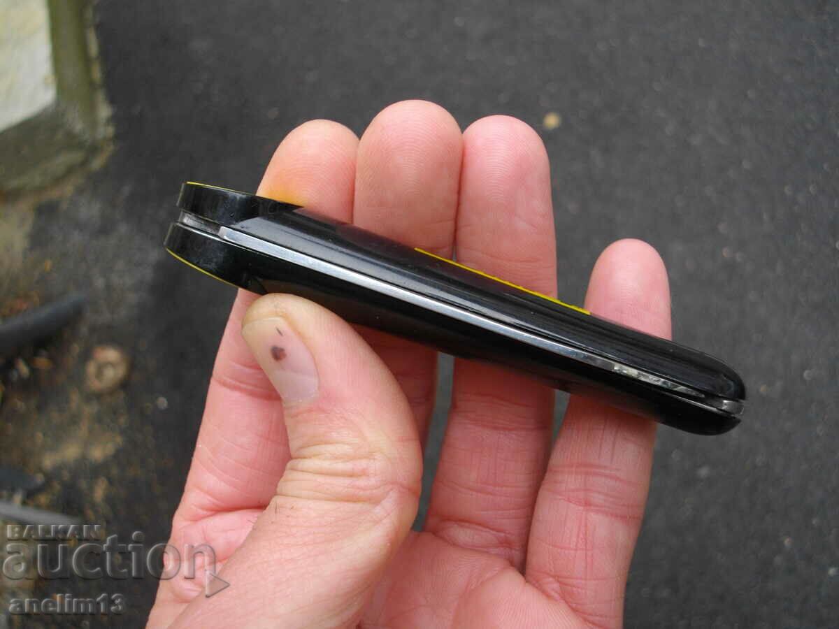 COLLECTIBLE POCKET KNIFE - 6 COLLECTIBLE POCKET KNIFE - 6