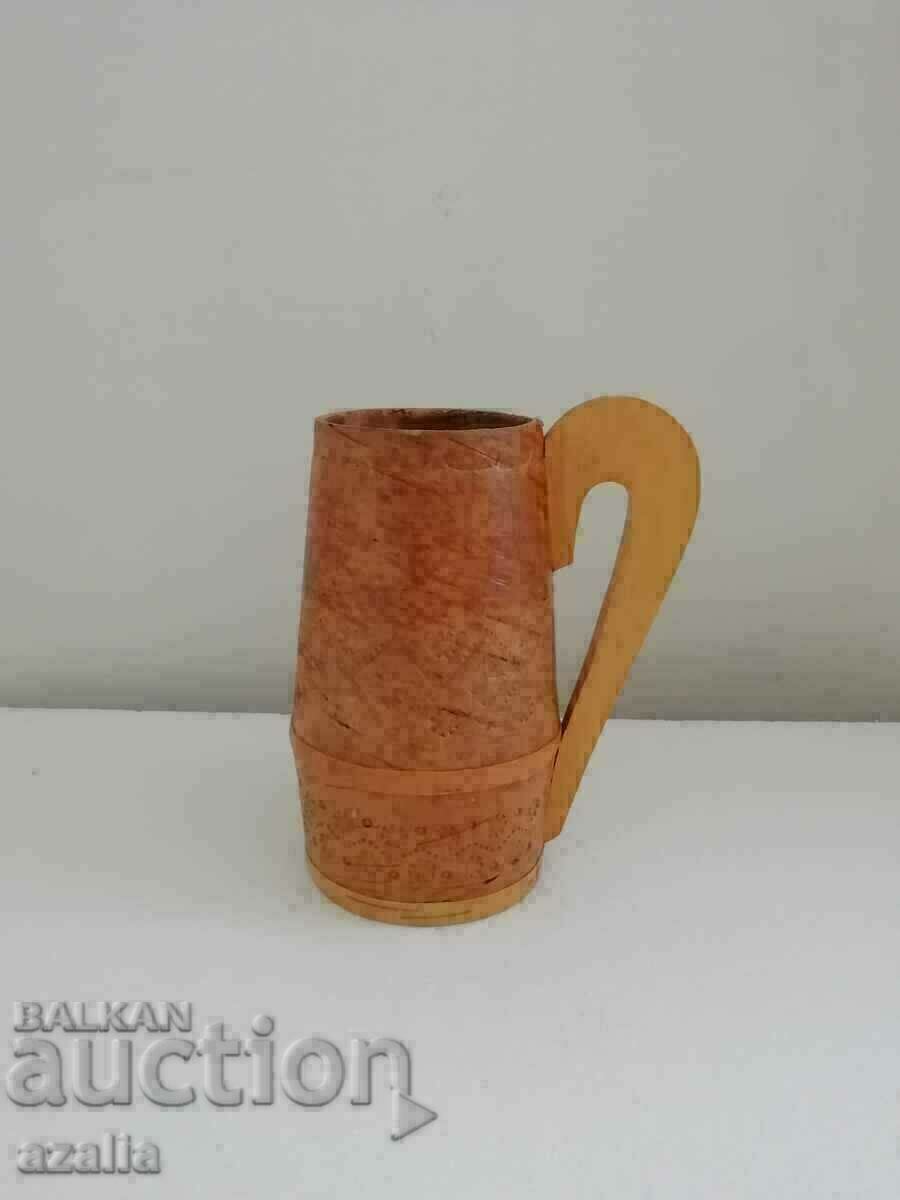 Дървена чаша с орнаменти, халба