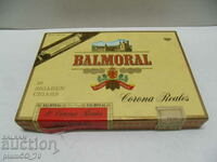#*7439 old cardboard box - BALMORAL