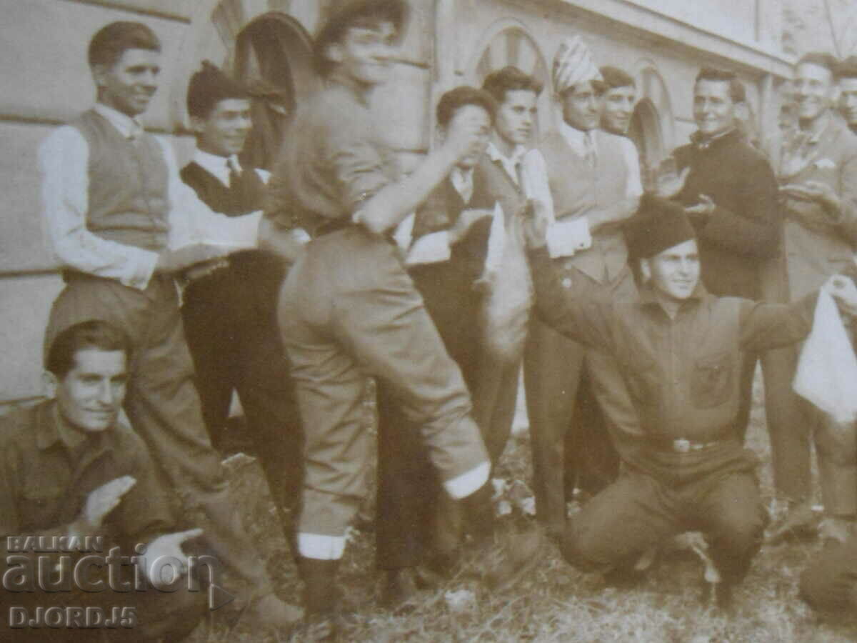 Old card, photo, stamp Chomakovsky, Parish priest with price 5.00 BGN | € 2.56 Old card, photo, stamp Chomakovsky, Parish priest with price 5.00 BGN | € 2.56