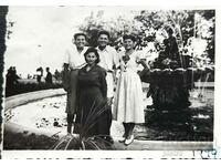 България Стара снимка 1949г. -  три млади девойки и един ...
