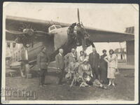 Φωτογραφία - αεροπλάνο - ομάδα ανθρώπων - περ. 1930