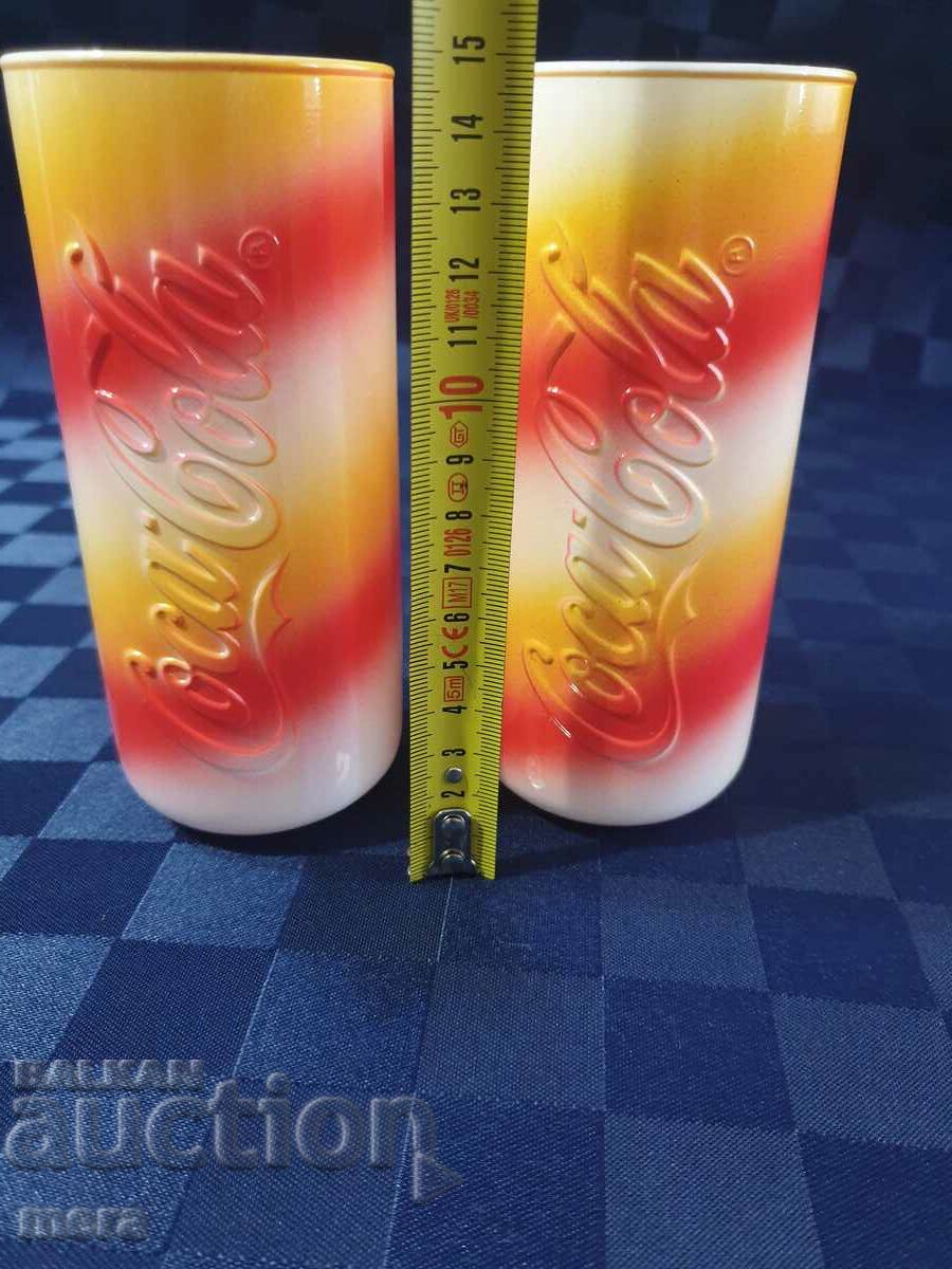 Παράδοση Γνήσια διαφημιστικά ποτήρια Coca Cola - 2 τεμάχια Παράδοση Γνήσια διαφημιστικά ποτήρια Coca Cola - 2 τεμάχια