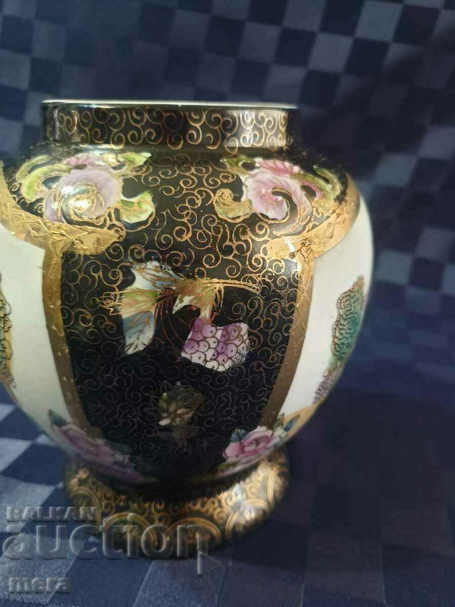 Auction Hand painted vase - SATSUMA /Satsuma/ Auction Hand painted vase - SATSUMA /Satsuma/