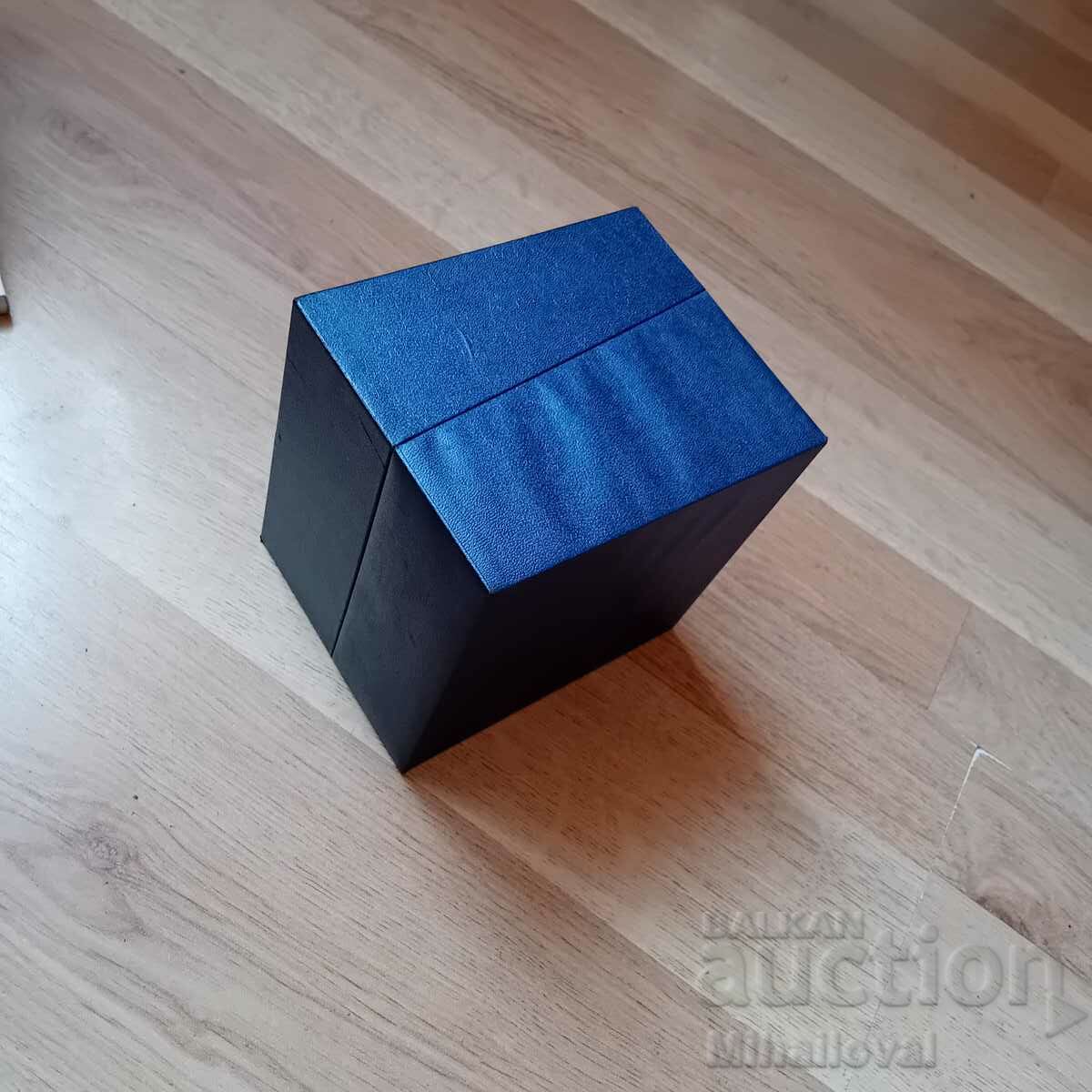 Watch box "Festina" with price 10.00 BGN | € 5.11