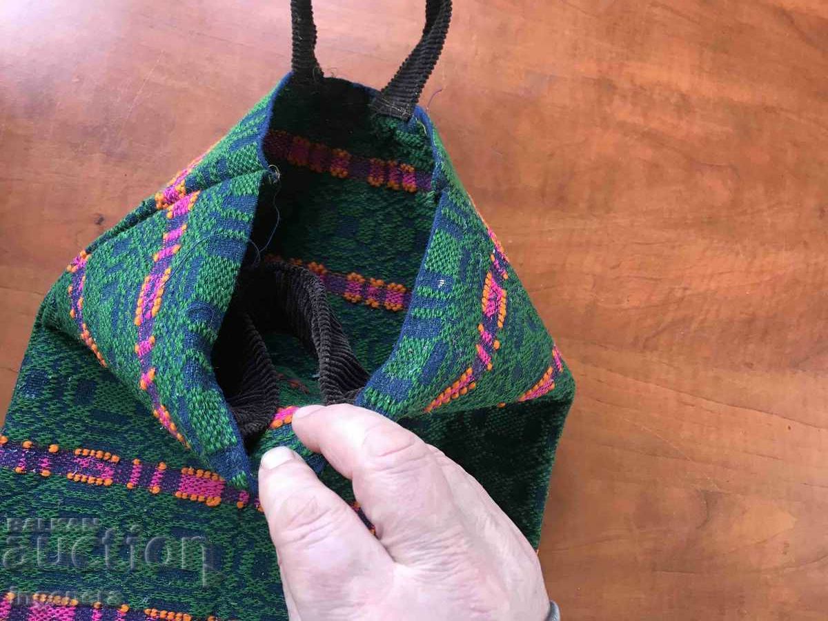 Delivery of HANDWOVEN ETHNIC WOOL BAG Delivery of HANDWOVEN ETHNIC WOOL BAG