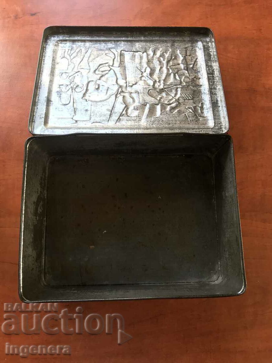 Auction BOX METAL STAMP ANTIQUE Auction BOX METAL STAMP ANTIQUE